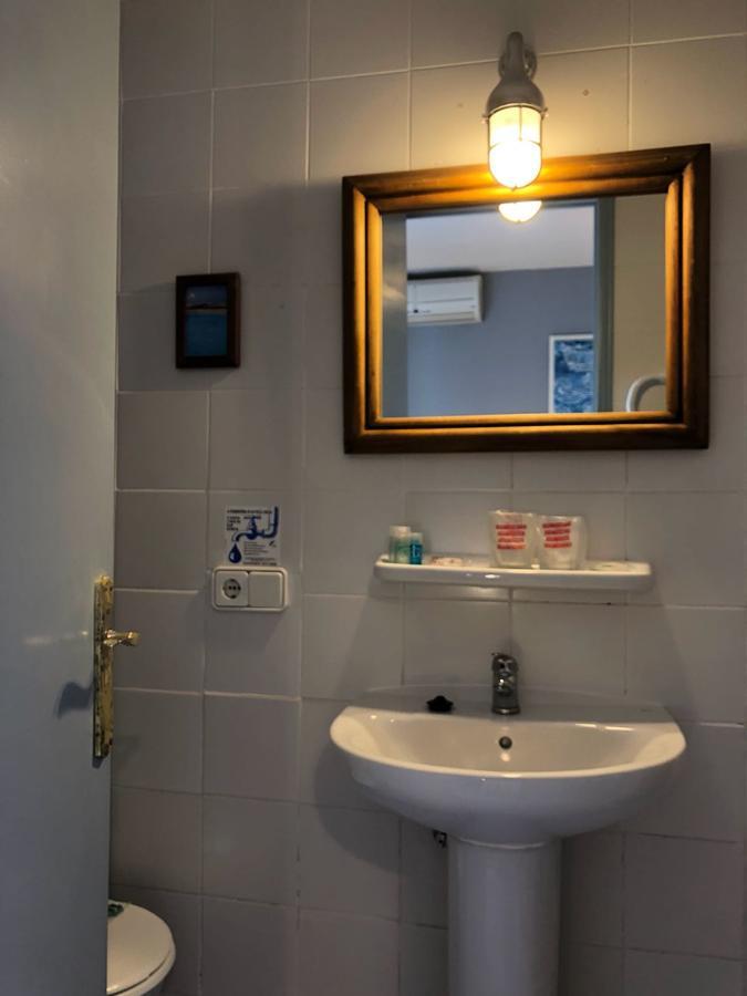 Hostal Santi Es Caló Buitenkant foto