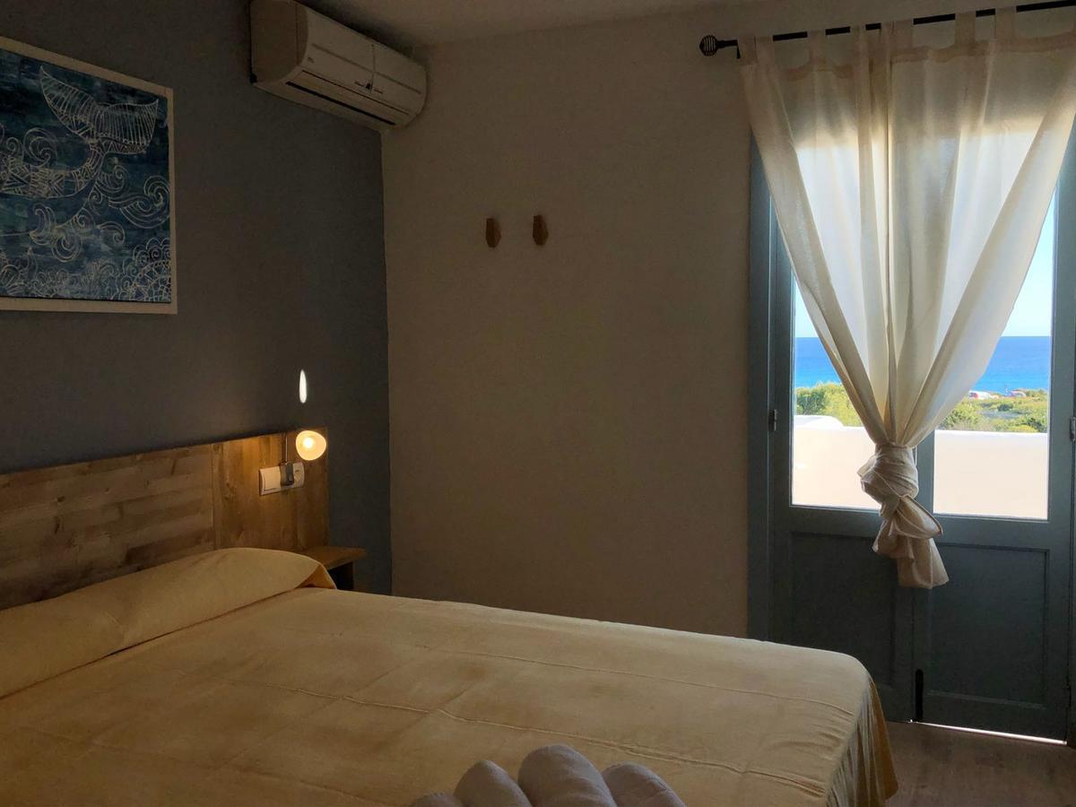 Hostal Santi Es Caló Buitenkant foto
