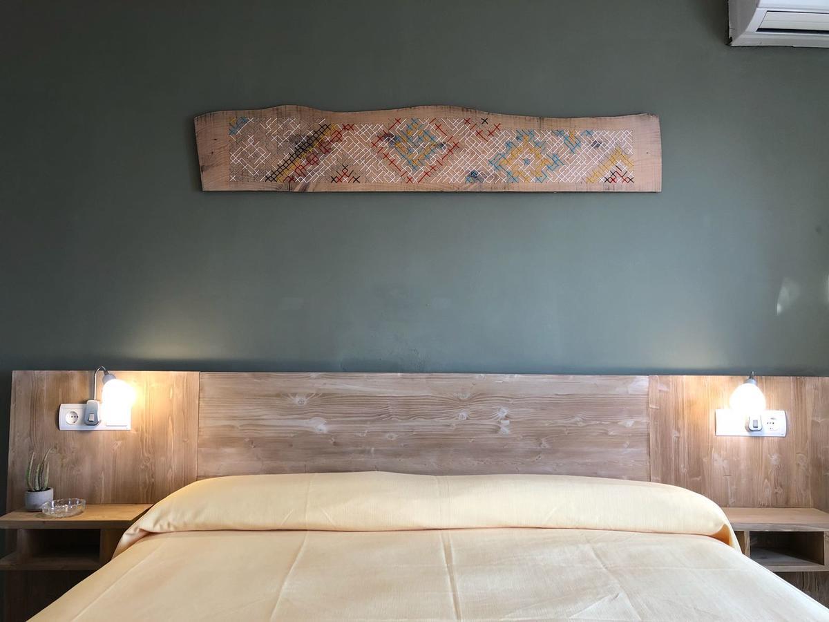 Hostal Santi Es Caló Buitenkant foto